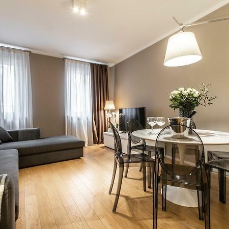 Rialto Canal View Deluxe R&R Apartment เวนิส ภายนอก รูปภาพ