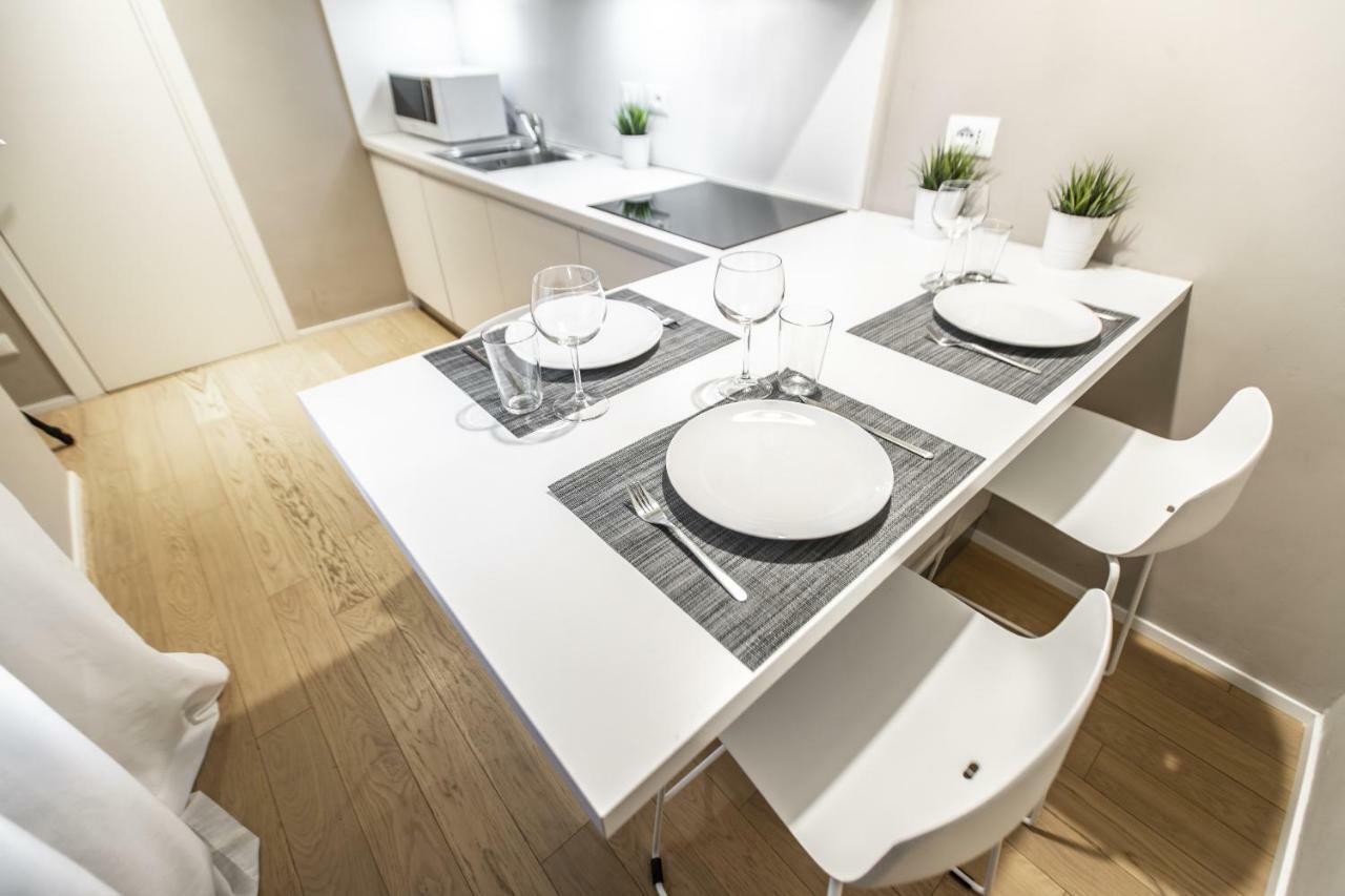 Rialto Canal View Deluxe R&R Apartment เวนิส ภายนอก รูปภาพ